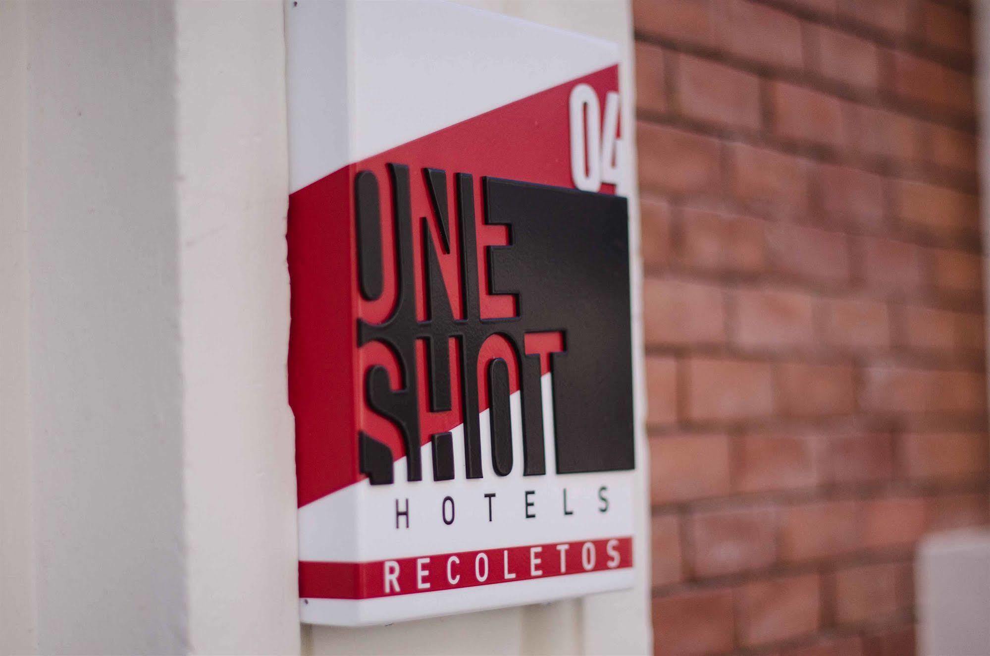 Отель One Shot Recoletos 04 Мадрид Экстерьер фото